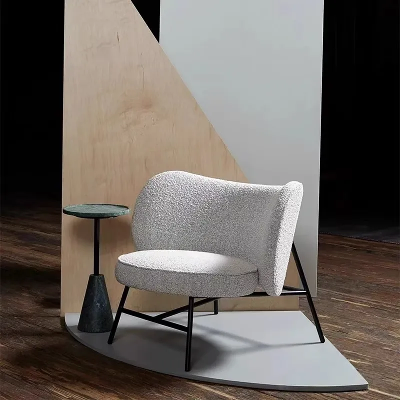 Nowoczesny industrialny fotel  – Home Office Industrial Design recenzja i cena